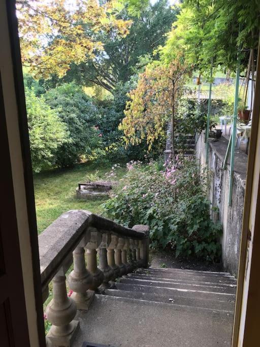 Villa Lerable Pourpre De La Grotte Au Lion Arbon Exterior foto