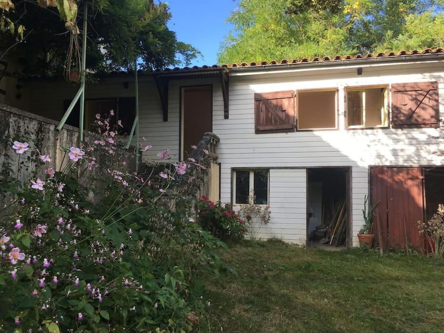 Villa Lerable Pourpre De La Grotte Au Lion Arbon Exterior foto
